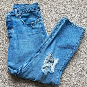 LEVIS STRAIGHT JEANS